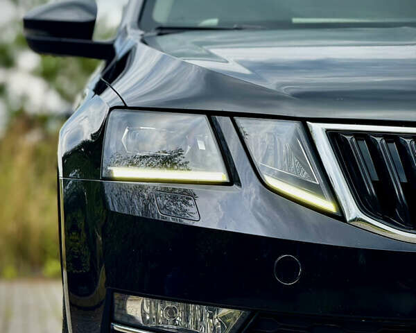 Черный Шкода Октавия, объемом двигателя 1.97 л и пробегом 212 тыс. км за 17000 $, фото 21 на Automoto.ua