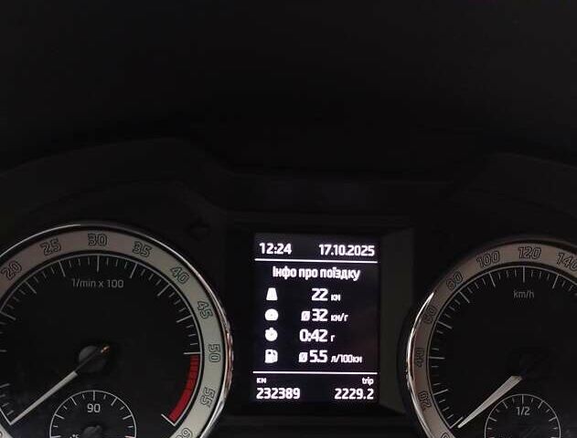 Чорний Шкода Октавія, об'ємом двигуна 1.97 л та пробігом 232 тис. км за 16500 $, фото 10 на Automoto.ua