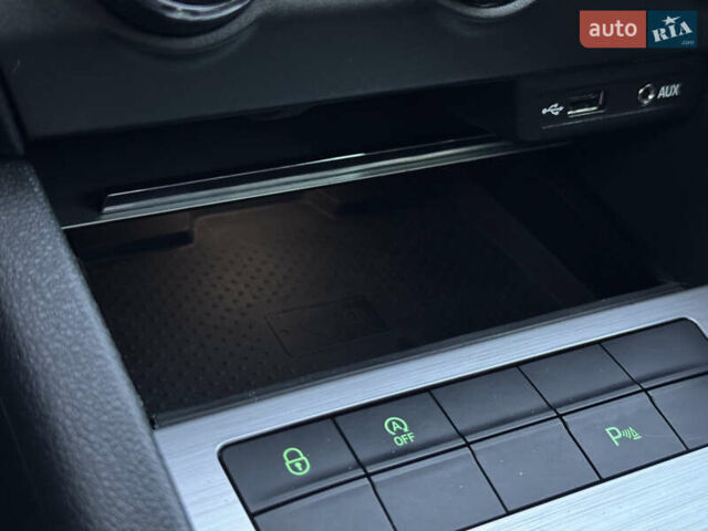 Черный Шкода Октавия, объемом двигателя 2 л и пробегом 241 тыс. км за 15850 $, фото 36 на Automoto.ua