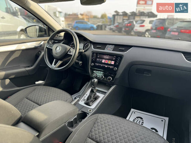 Черный Шкода Октавия, объемом двигателя 2 л и пробегом 240 тыс. км за 15900 $, фото 47 на Automoto.ua