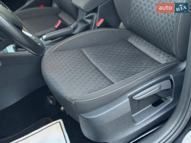 Черный Шкода Октавия, объемом двигателя 2 л и пробегом 241 тыс. км за 15850 $, фото 20 на Automoto.ua