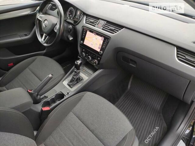 Черный Шкода Октавия, объемом двигателя 2 л и пробегом 249 тыс. км за 15900 $, фото 14 на Automoto.ua