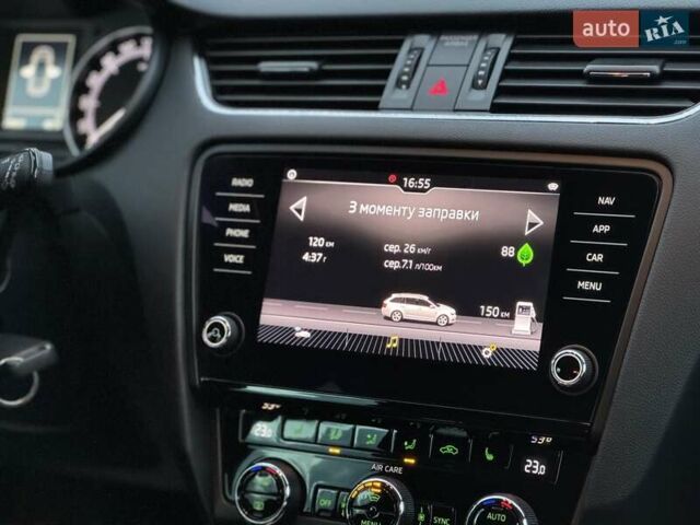 Черный Шкода Октавия, объемом двигателя 2 л и пробегом 241 тыс. км за 16500 $, фото 33 на Automoto.ua