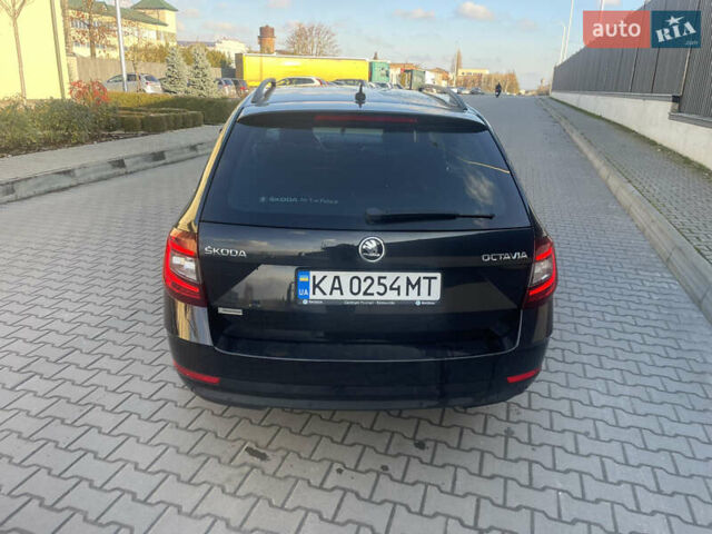 Черный Шкода Октавия, объемом двигателя 1.6 л и пробегом 251 тыс. км за 12400 $, фото 9 на Automoto.ua