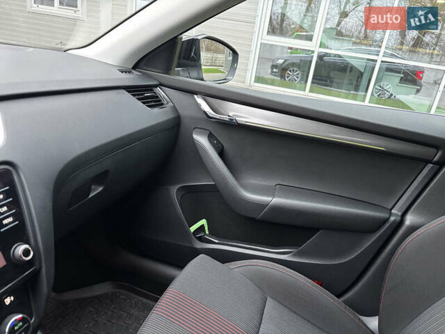 Черный Шкода Октавия, объемом двигателя 1.97 л и пробегом 255 тыс. км за 16200 $, фото 17 на Automoto.ua