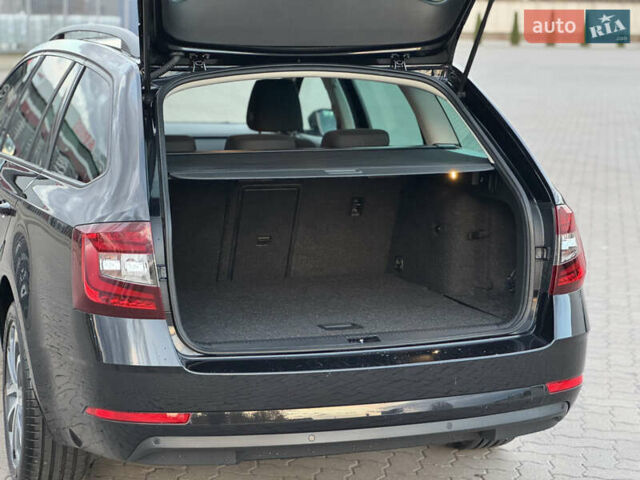 Черный Шкода Октавия, объемом двигателя 2 л и пробегом 241 тыс. км за 15850 $, фото 14 на Automoto.ua