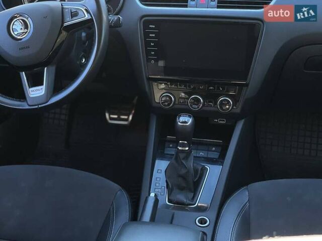 Черный Шкода Октавия, объемом двигателя 1.97 л и пробегом 255 тыс. км за 16999 $, фото 8 на Automoto.ua