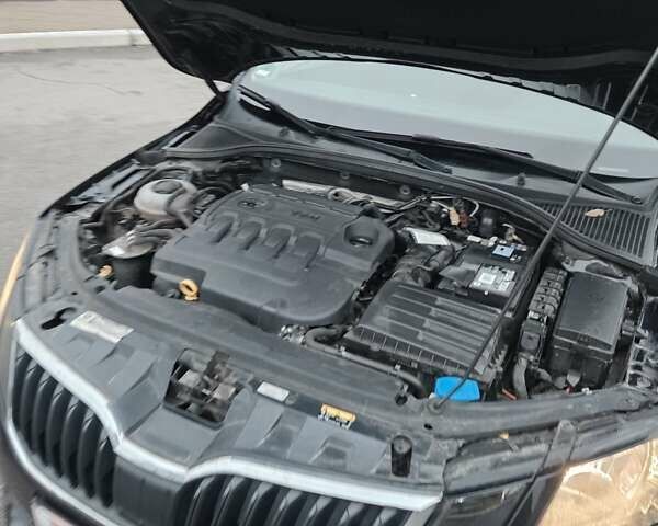 Чорний Шкода Октавія, об'ємом двигуна 1.98 л та пробігом 235 тис. км за 16200 $, фото 1 на Automoto.ua