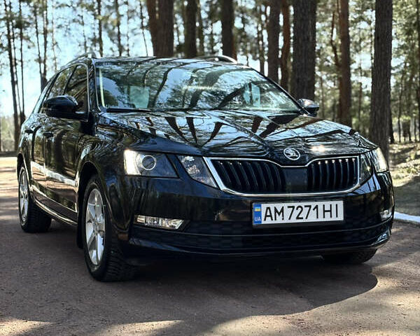 Черный Шкода Октавия, объемом двигателя 1.6 л и пробегом 237 тыс. км за 13000 $, фото 2 на Automoto.ua