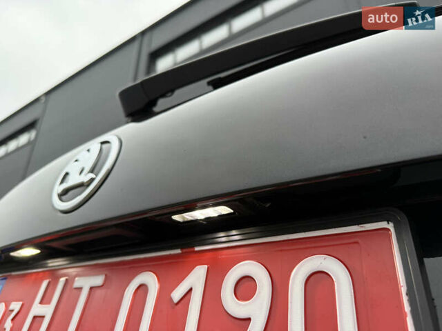 Чорний Шкода Октавія, об'ємом двигуна 2 л та пробігом 220 тис. км за 16999 $, фото 42 на Automoto.ua