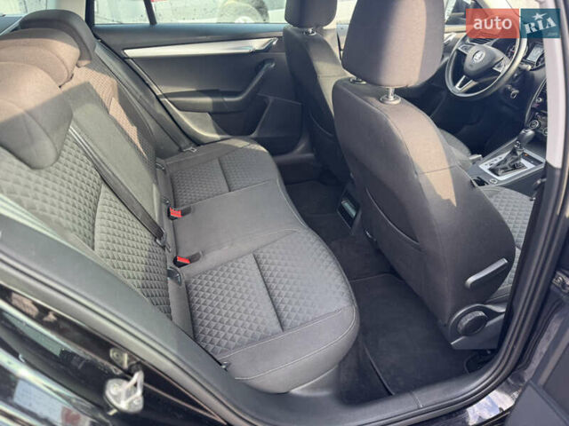 Черный Шкода Октавия, объемом двигателя 2 л и пробегом 240 тыс. км за 15900 $, фото 45 на Automoto.ua