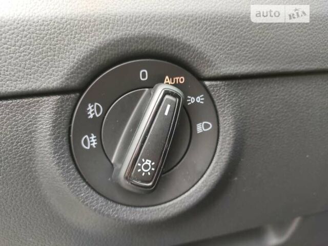 Черный Шкода Октавия, объемом двигателя 2 л и пробегом 249 тыс. км за 15900 $, фото 9 на Automoto.ua