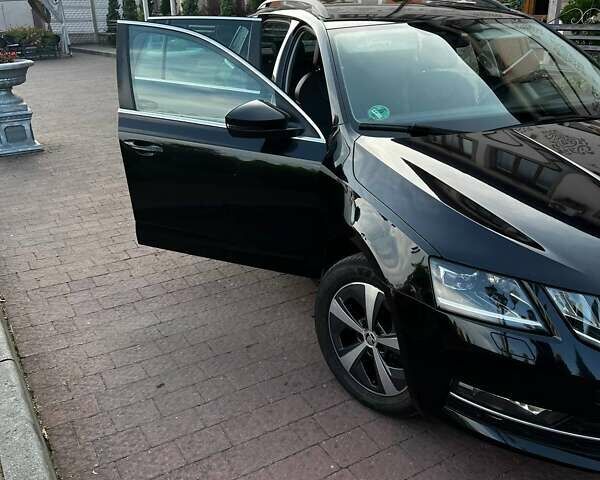 Черный Шкода Октавия, объемом двигателя 1.97 л и пробегом 212 тыс. км за 16199 $, фото 42 на Automoto.ua