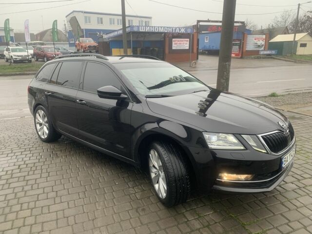 Черный Шкода Октавия, объемом двигателя 2 л и пробегом 259 тыс. км за 14500 $, фото 4 на Automoto.ua