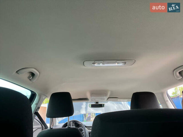 Черный Шкода Октавия, объемом двигателя 1.6 л и пробегом 261 тыс. км за 12500 $, фото 11 на Automoto.ua