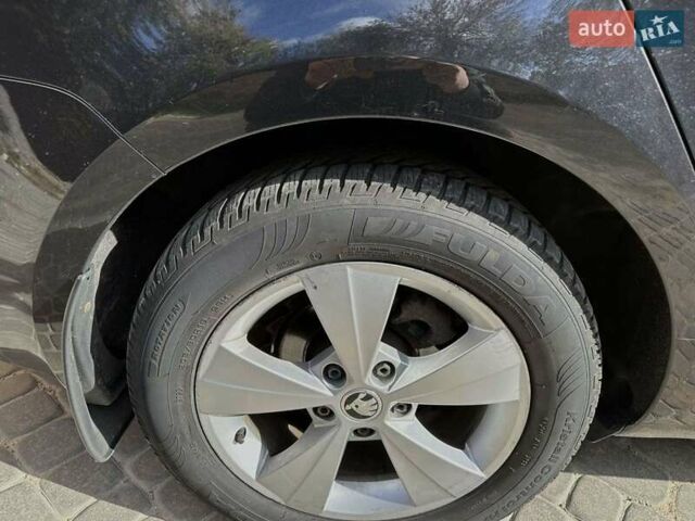 Черный Шкода Октавия, объемом двигателя 1.6 л и пробегом 281 тыс. км за 13700 $, фото 7 на Automoto.ua