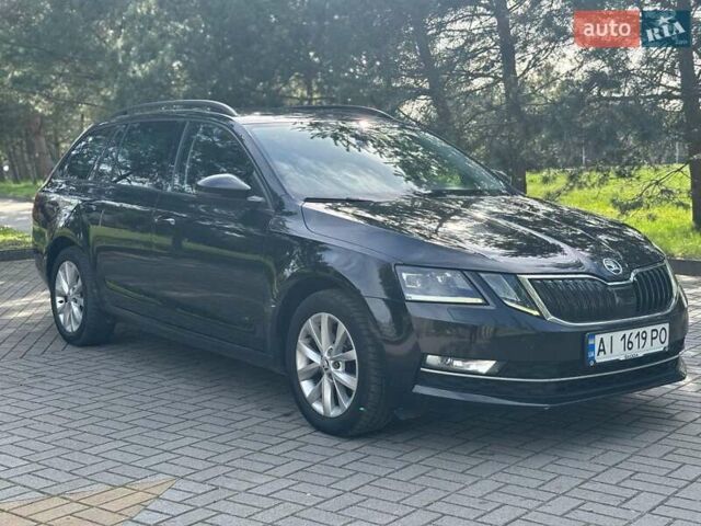 Черный Шкода Октавия, объемом двигателя 1.97 л и пробегом 212 тыс. км за 16899 $, фото 5 на Automoto.ua