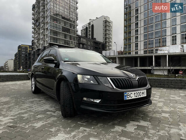 Черный Шкода Октавия, объемом двигателя 1.6 л и пробегом 193 тыс. км за 13500 $, фото 4 на Automoto.ua