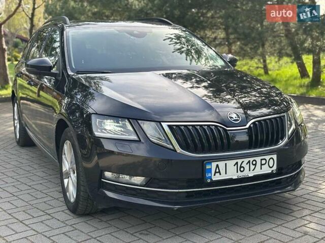 Черный Шкода Октавия, объемом двигателя 1.97 л и пробегом 212 тыс. км за 16899 $, фото 1 на Automoto.ua