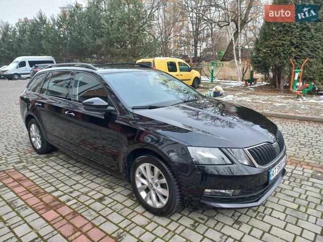 Черный Шкода Октавия, объемом двигателя 0 л и пробегом 238 тыс. км за 13500 $, фото 2 на Automoto.ua