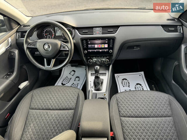 Черный Шкода Октавия, объемом двигателя 2 л и пробегом 240 тыс. км за 15900 $, фото 48 на Automoto.ua