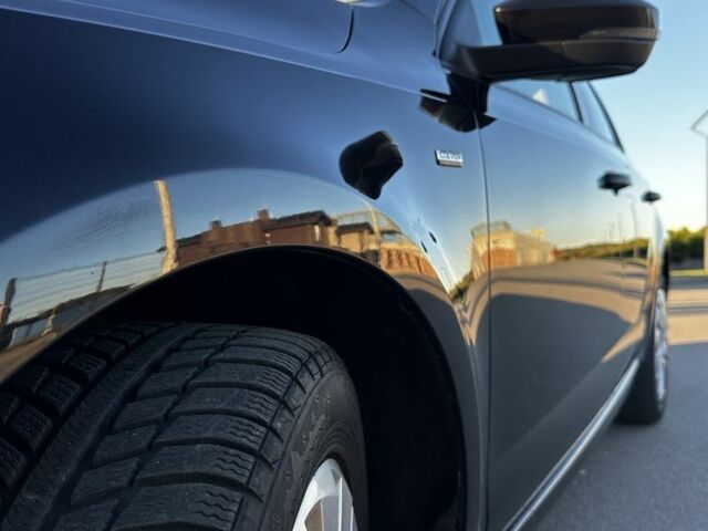 Черный Шкода Октавия, объемом двигателя 1.6 л и пробегом 246 тыс. км за 13000 $, фото 7 на Automoto.ua