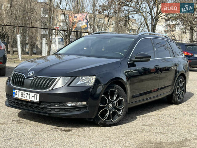 Черный Шкода Октавия, объемом двигателя 1.6 л и пробегом 321 тыс. км за 14100 $, фото 1 на Automoto.ua