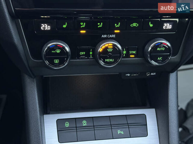 Черный Шкода Октавия, объемом двигателя 2 л и пробегом 241 тыс. км за 15850 $, фото 35 на Automoto.ua