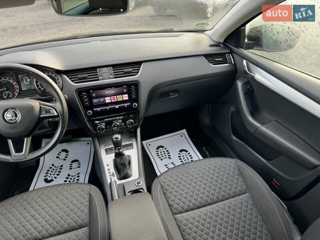 Черный Шкода Октавия, объемом двигателя 2 л и пробегом 240 тыс. км за 15900 $, фото 37 на Automoto.ua
