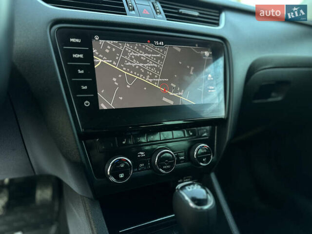 Черный Шкода Октавия, объемом двигателя 1.6 л и пробегом 212 тыс. км за 14000 $, фото 33 на Automoto.ua