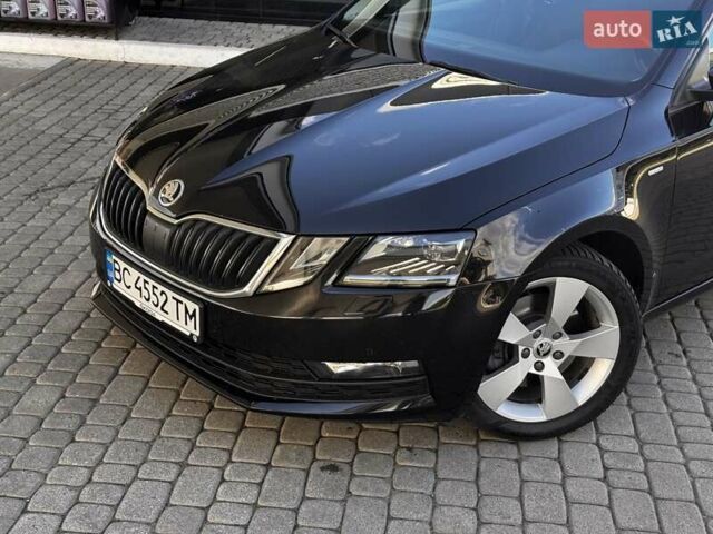 Чорний Шкода Октавія, об'ємом двигуна 1.97 л та пробігом 249 тис. км за 17800 $, фото 6 на Automoto.ua