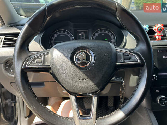 Черный Шкода Октавия, объемом двигателя 1.97 л и пробегом 255 тыс. км за 14500 $, фото 13 на Automoto.ua