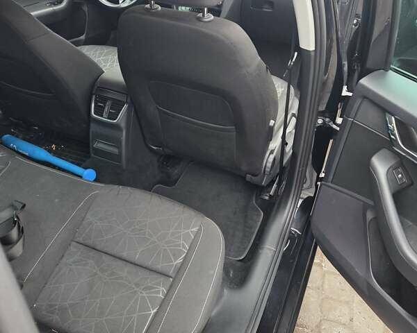 Чорний Шкода Октавія, об'ємом двигуна 1.98 л та пробігом 235 тис. км за 16200 $, фото 13 на Automoto.ua
