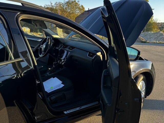 Черный Шкода Октавия, объемом двигателя 1.6 л и пробегом 246 тыс. км за 13000 $, фото 10 на Automoto.ua