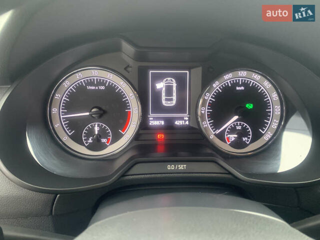 Чорний Шкода Октавія, об'ємом двигуна 1.97 л та пробігом 259 тис. км за 14500 $, фото 18 на Automoto.ua