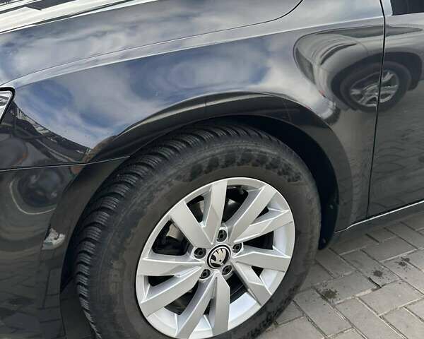Черный Шкода Октавия, объемом двигателя 1.6 л и пробегом 207 тыс. км за 15500 $, фото 8 на Automoto.ua