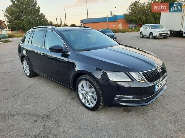 Черный Шкода Октавия, объемом двигателя 1.6 л и пробегом 192 тыс. км за 17800 $, фото 17 на Automoto.ua