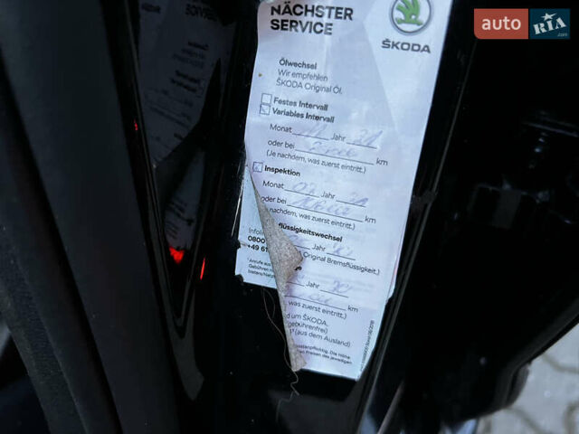 Черный Шкода Октавия, объемом двигателя 2 л и пробегом 175 тыс. км за 16500 $, фото 44 на Automoto.ua