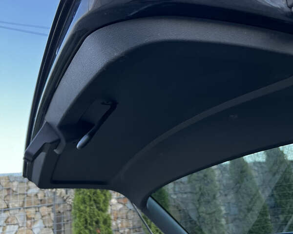 Черный Шкода Октавия, объемом двигателя 2 л и пробегом 175 тыс. км за 16500 $, фото 34 на Automoto.ua