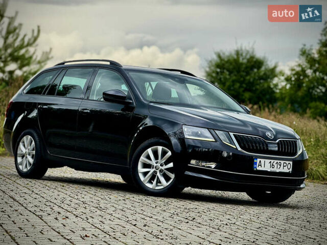 Черный Шкода Октавия, объемом двигателя 1.97 л и пробегом 212 тыс. км за 17000 $, фото 1 на Automoto.ua
