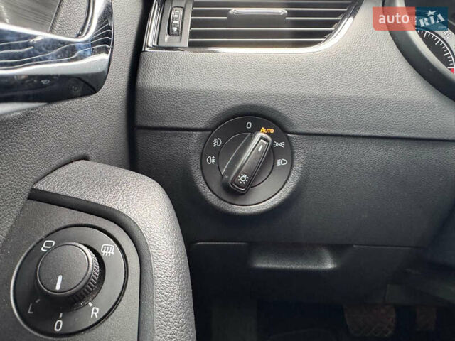 Черный Шкода Октавия, объемом двигателя 2 л и пробегом 216 тыс. км за 17800 $, фото 20 на Automoto.ua