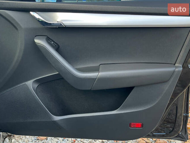 Чорний Шкода Октавія, об'ємом двигуна 1.97 л та пробігом 255 тис. км за 13900 $, фото 23 на Automoto.ua