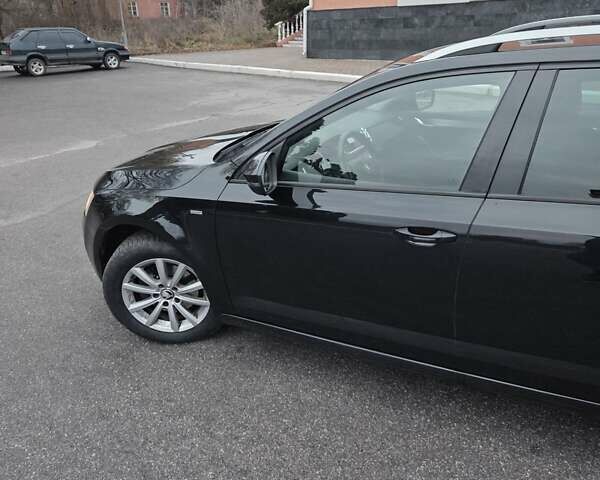 Чорний Шкода Октавія, об'ємом двигуна 1.98 л та пробігом 235 тис. км за 16200 $, фото 8 на Automoto.ua