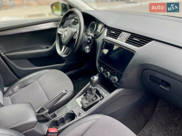 Черный Шкода Октавия, объемом двигателя 1.97 л и пробегом 199 тыс. км за 16700 $, фото 52 на Automoto.ua