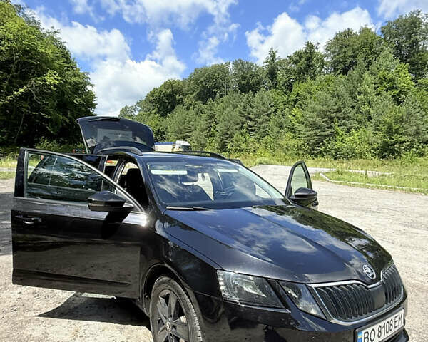 Чорний Шкода Октавія, об'ємом двигуна 1.6 л та пробігом 263 тис. км за 14600 $, фото 2 на Automoto.ua