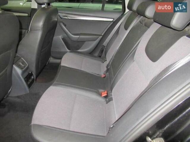 Чорний Шкода Октавія, об'ємом двигуна 2 л та пробігом 175 тис. км за 17000 $, фото 34 на Automoto.ua