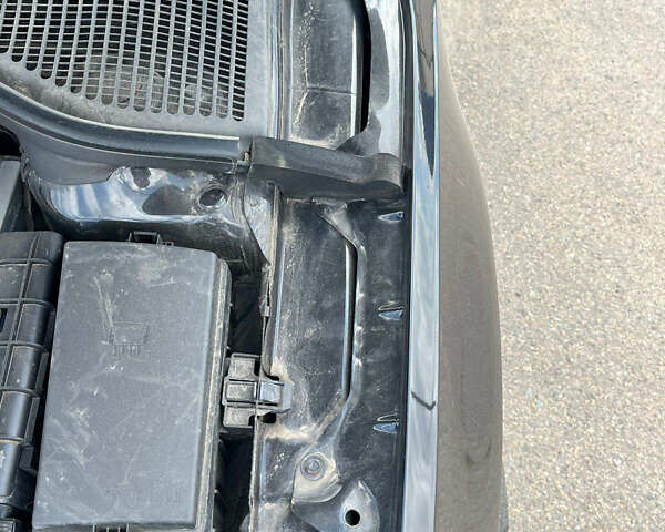 Черный Шкода Октавия, объемом двигателя 1.6 л и пробегом 261 тыс. км за 12500 $, фото 16 на Automoto.ua