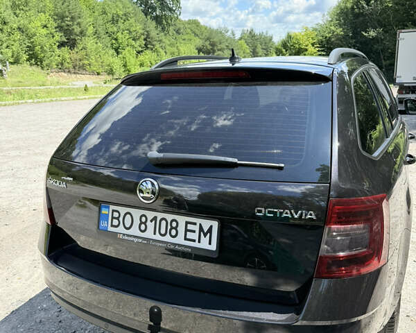 Чорний Шкода Октавія, об'ємом двигуна 1.6 л та пробігом 263 тис. км за 14600 $, фото 1 на Automoto.ua