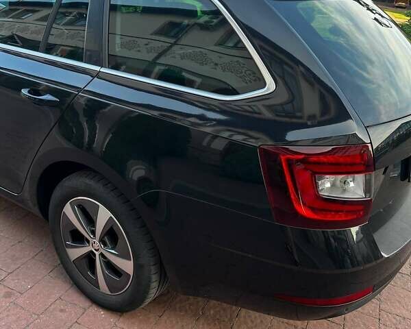 Черный Шкода Октавия, объемом двигателя 1.97 л и пробегом 212 тыс. км за 16199 $, фото 63 на Automoto.ua