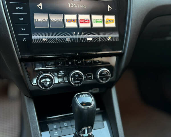 Черный Шкода Октавия, объемом двигателя 1.97 л и пробегом 247 тыс. км за 17500 $, фото 9 на Automoto.ua